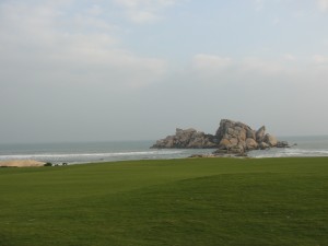 It's a very scenic golf course with this cool rock formation.