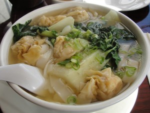 It's a tradition to stop by Sam Woo's after coming in from LAX, and I couldn't resist a delicious bowl of my favorite, the wonton hefen noodle soup.