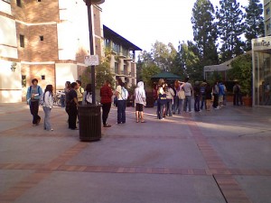 Bruin Cafe is a popular place for students to get grub!