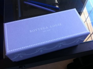 pastel purple box for five bottega louie macaroons