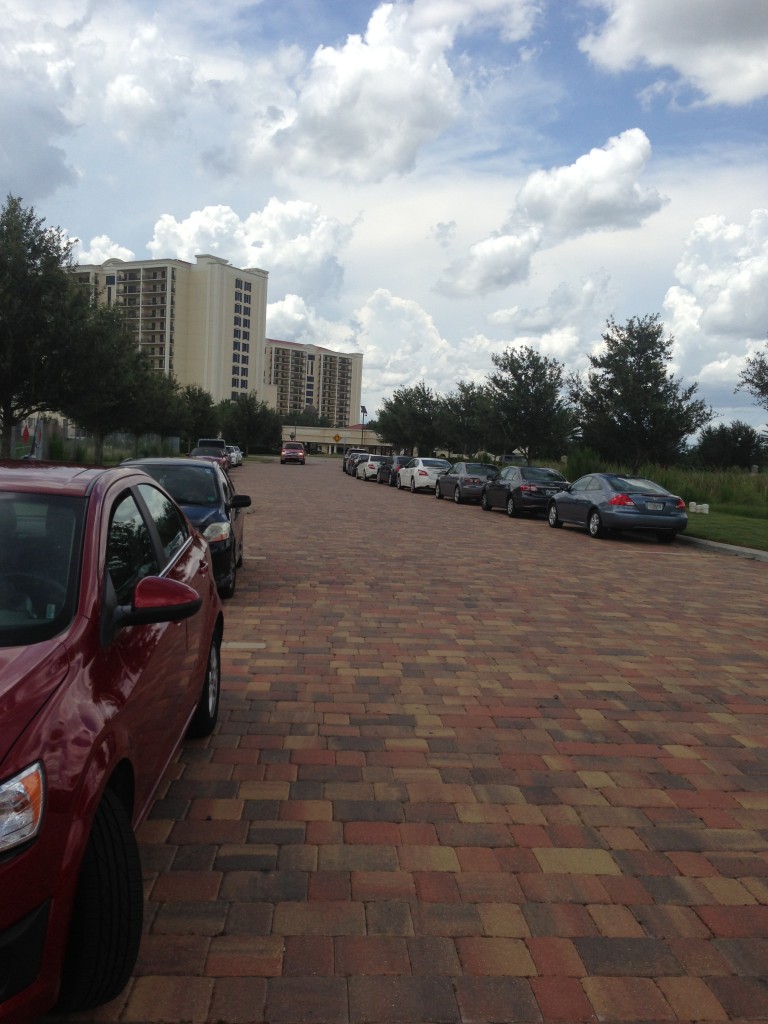 driveway of parc soleil hilton grand vacations club property in orlando florida