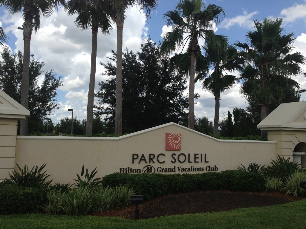 entrance sign for parc soleil hilton grand vacations club property timeshare in orlando florida