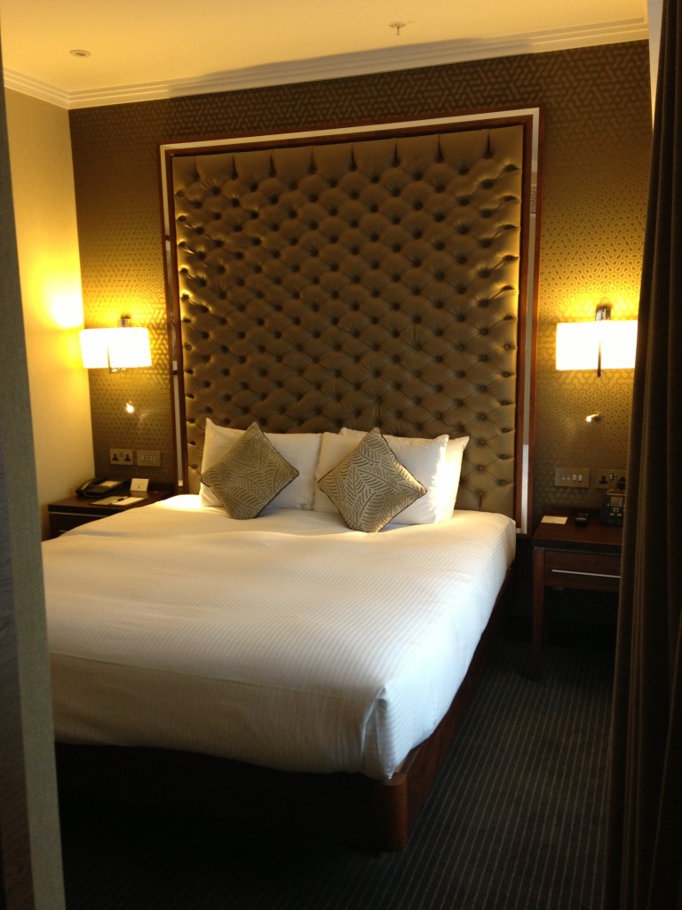 doubletree by hilton victoria hotel bed