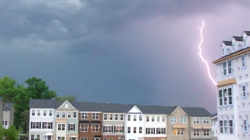 thin lightning bolt in thunderstorm