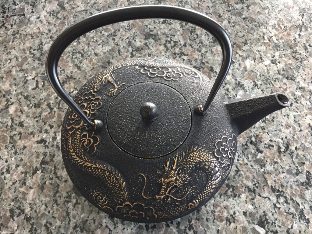teavana imperial dragon cast iron teapot 44 oz